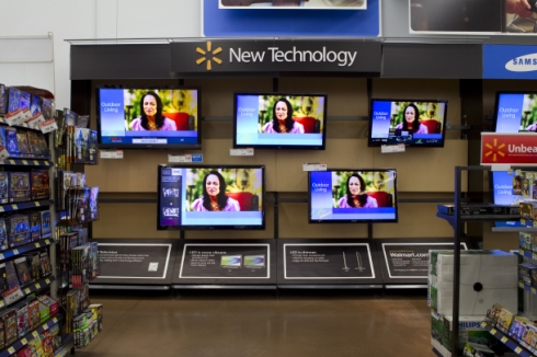 Wal-Mart tries to close gadget gap with Best Buy | Shohe Stevens&#039;s Blog